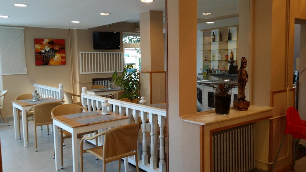 Hotel La Isla โกลุงกา ภายนอก รูปภาพ