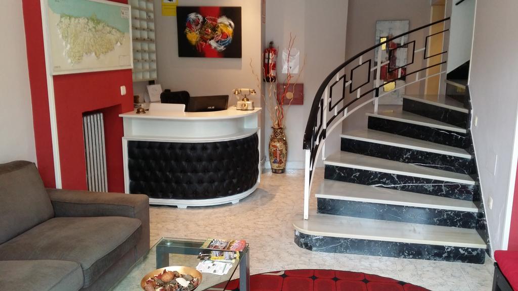 Hotel La Isla โกลุงกา ภายนอก รูปภาพ